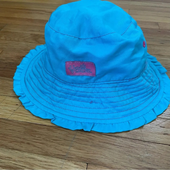 4/$25 UV Skinz Baby Reversible Bucket Sun Hat Blue and Pink Butterflies - Picture 6 of 10